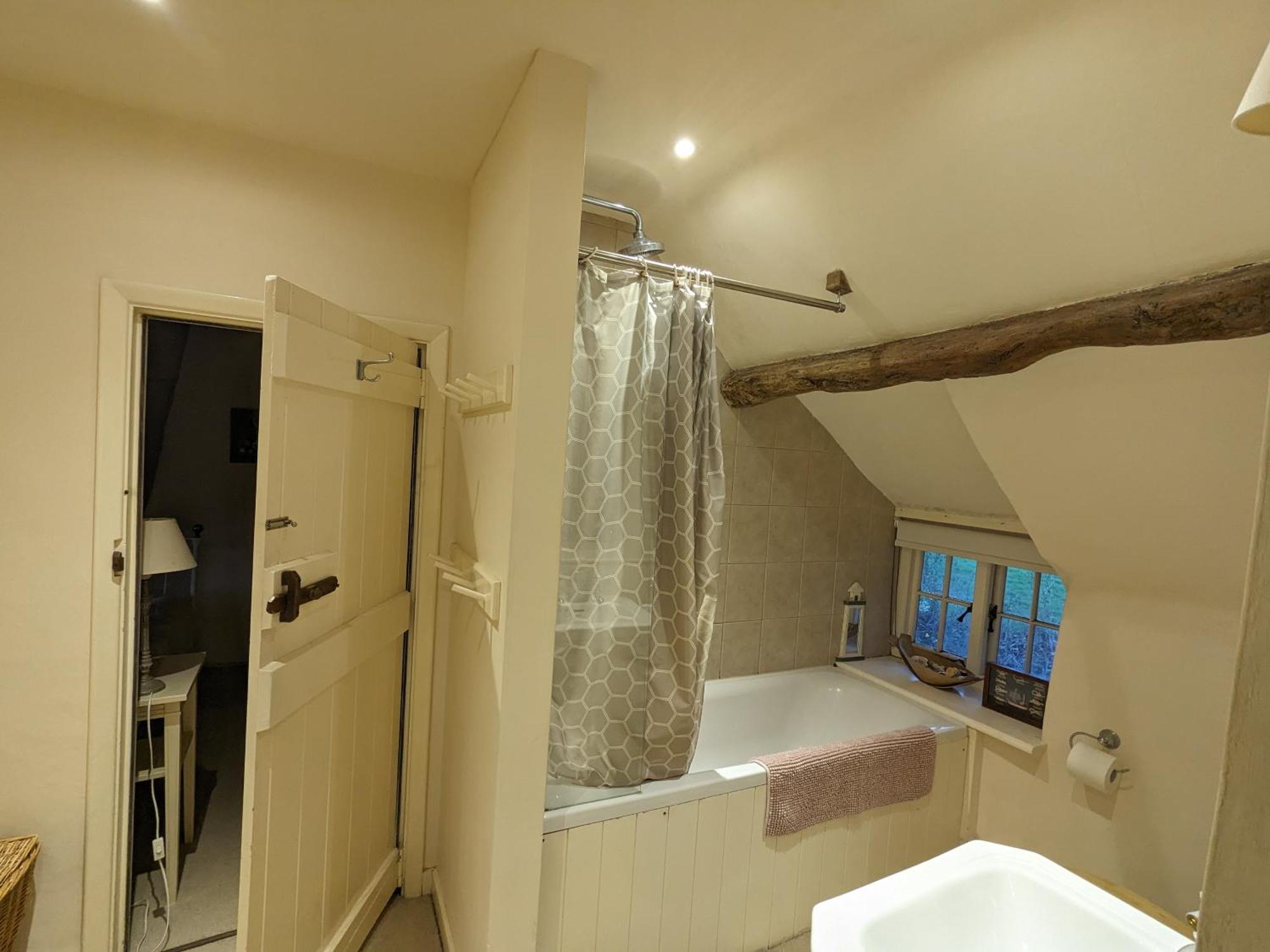 Afton Thatch: Beautiful Thatched Family Cottage Freshwater Εξωτερικό φωτογραφία